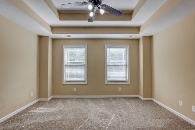 1261 Gentry Dr, Clarksville, TN 37043