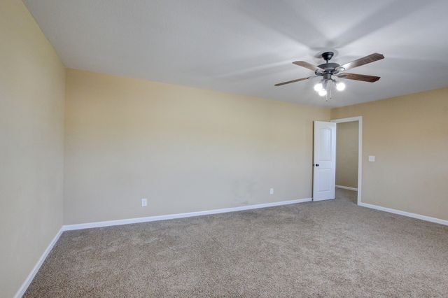 1261 Gentry Dr, Clarksville, TN 37043