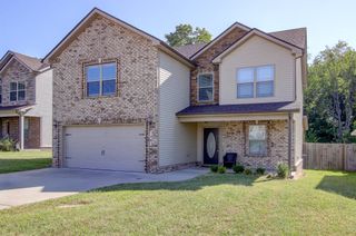 1261 Gentry Dr, Clarksville, TN 37043