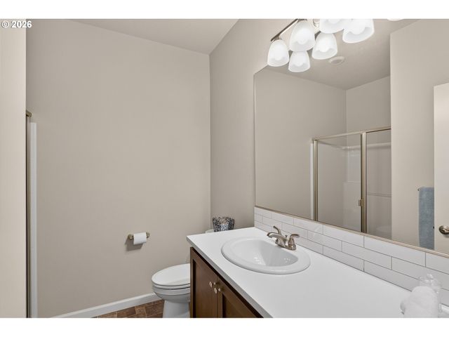 28704 Sw VILLEBOIS Dr, Wilsonville, OR 97070