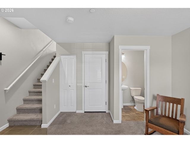 28704 Sw VILLEBOIS Dr, Wilsonville, OR 97070