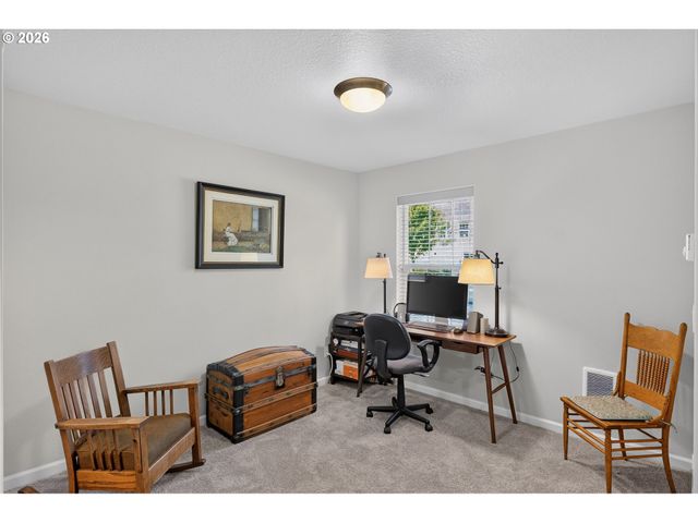 28704 Sw VILLEBOIS Dr, Wilsonville, OR 97070
