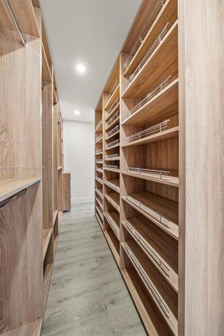 3166 Royal Palm Ave, Miami Beach, FL 33140