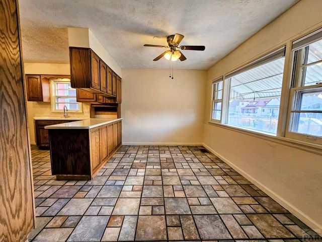 1126 Berkley Ave, Pueblo, CO 81004