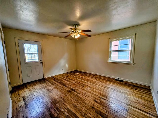 1126 Berkley Ave, Pueblo, CO 81004