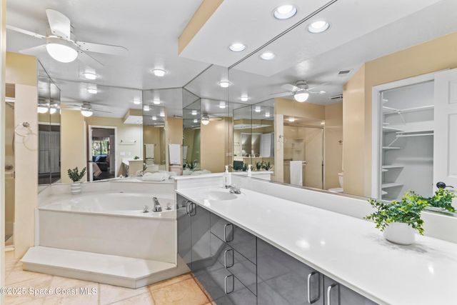 1808 Parkside Place 1808, Indian Harbour Beach, FL 32937