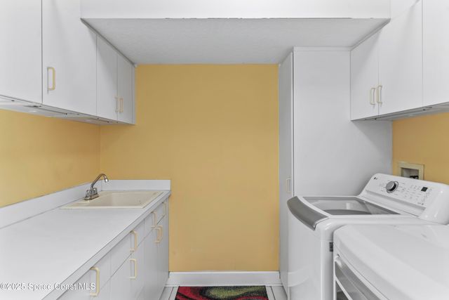 1808 Parkside Place 1808, Indian Harbour Beach, FL 32937