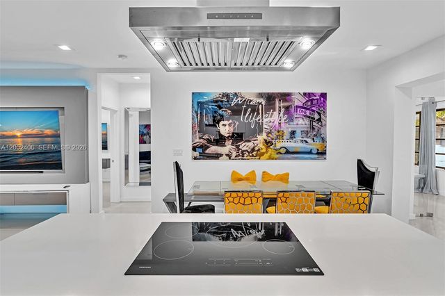 1002 10th St 1002, Miami Beach, FL 33139