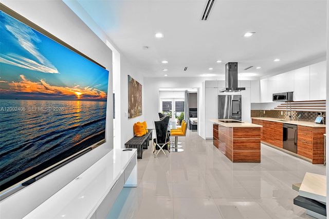 1002 10th St 1002, Miami Beach, FL 33139