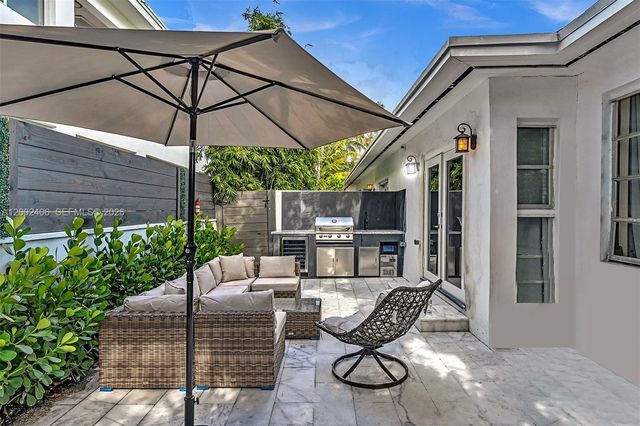 1002 10th St 1002, Miami Beach, FL 33139