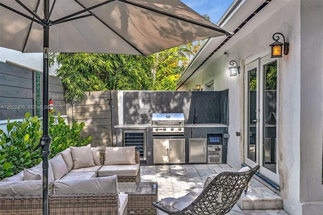 1002 10th St 1002, Miami Beach, FL 33139