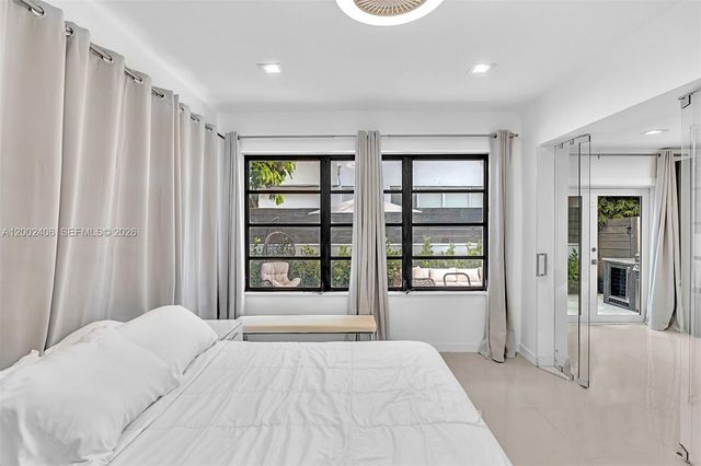 1002 10th St 1002, Miami Beach, FL 33139