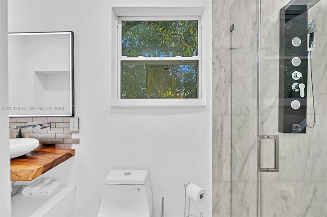 1002 10th St 1002, Miami Beach, FL 33139