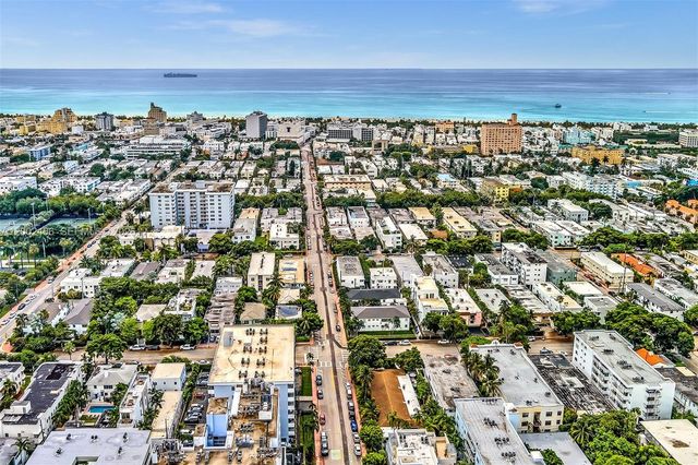 1002 10th St 1002, Miami Beach, FL 33139