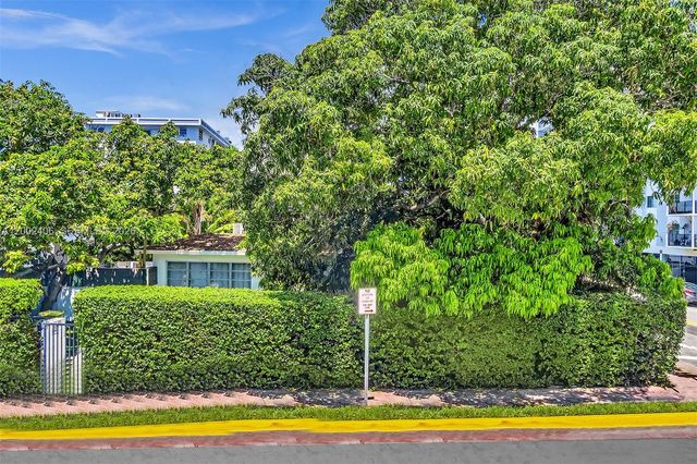 1002 10th St 1002, Miami Beach, FL 33139