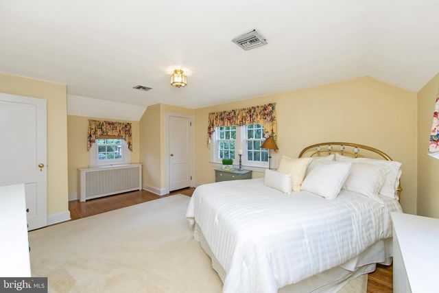311 RHOADS AVE, Haddonfield, NJ 08033