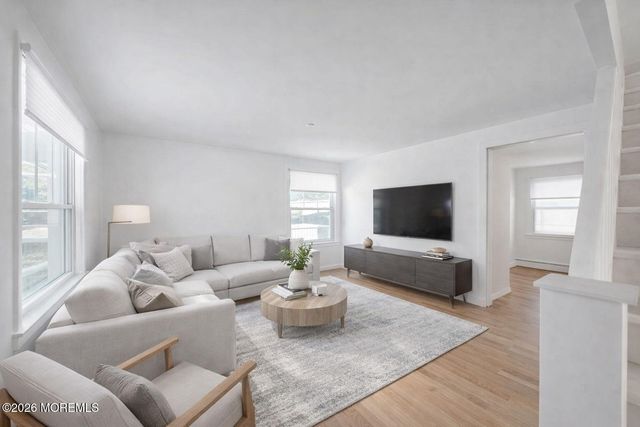 517 Middle Lane, Howell, NJ 07731