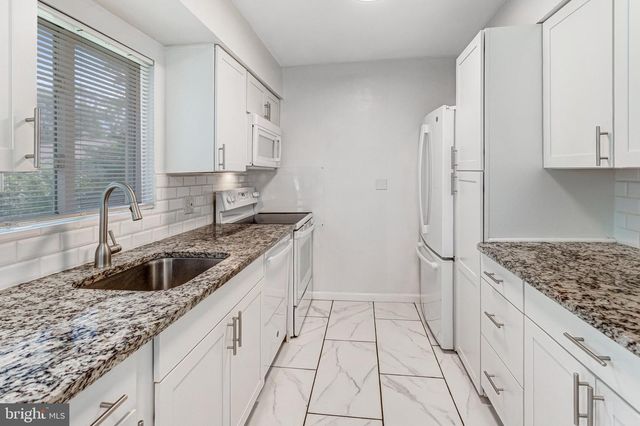 13208 ALDRIN ST, Woodbridge, VA 22191