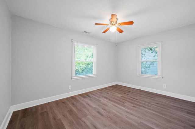 1112 Lee Avenue, Rossville, GA 30741