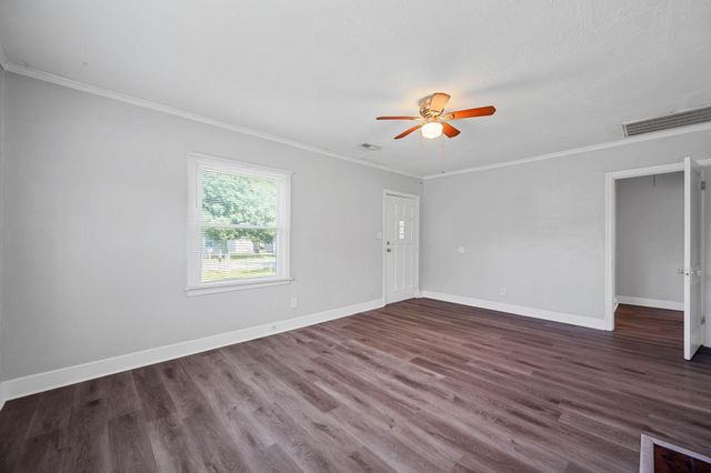 1112 Lee Avenue, Rossville, GA 30741