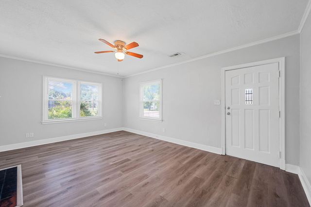 1112 Lee Avenue, Rossville, GA 30741