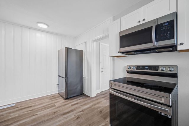1112 Lee Avenue, Rossville, GA 30741