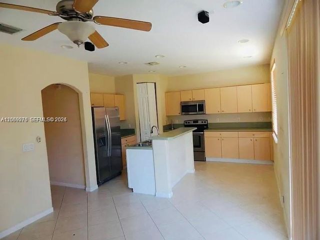 8444 SW 29th St 103, Miramar, FL 33025