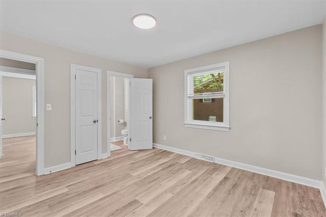 5725 Stanleyville Drive, Winston-salem, NC 27105