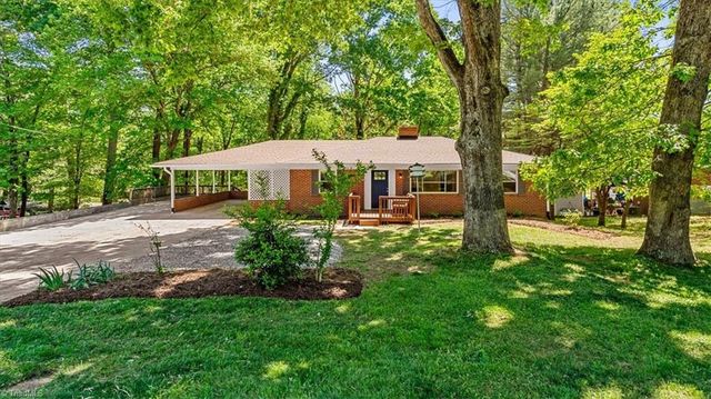 5725 Stanleyville Drive, Winston-salem, NC 27105