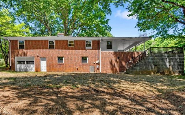 5725 Stanleyville Drive, Winston-salem, NC 27105