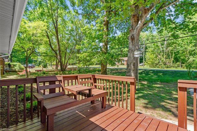 5725 Stanleyville Drive, Winston-salem, NC 27105