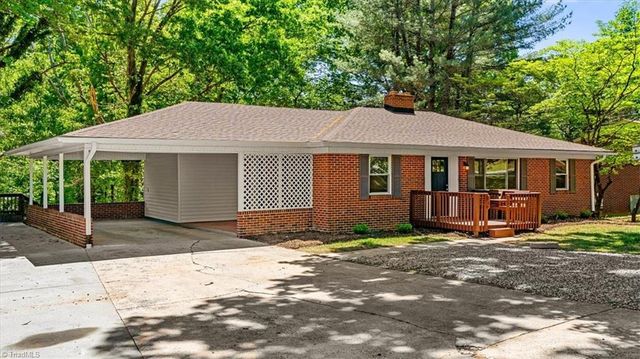 5725 Stanleyville Drive, Winston-salem, NC 27105