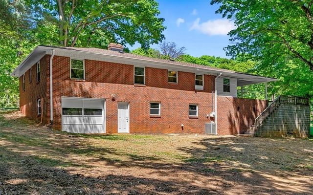 5725 Stanleyville Drive, Winston-salem, NC 27105