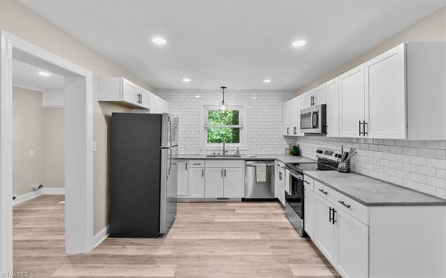 5725 Stanleyville Drive, Winston-salem, NC 27105