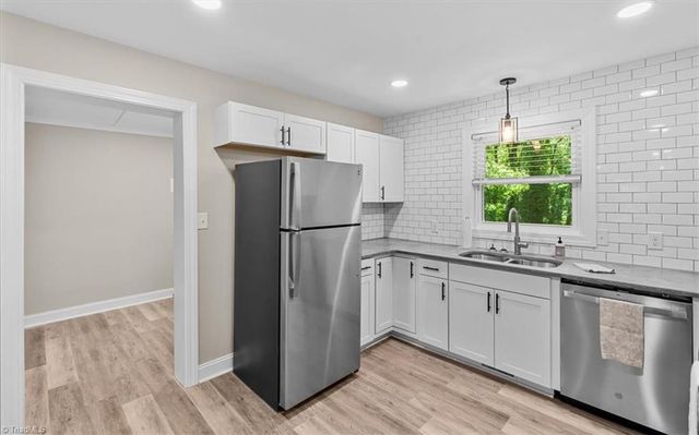 5725 Stanleyville Drive, Winston-salem, NC 27105