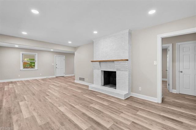 5725 Stanleyville Drive, Winston-salem, NC 27105