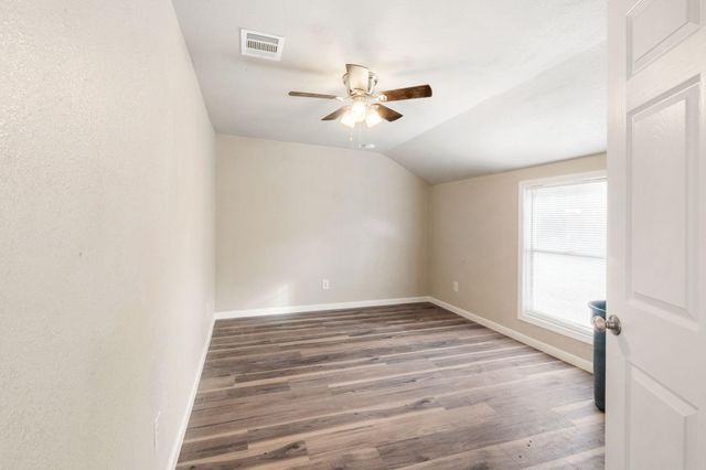 806 Walnut Street, Bryan, TX 77803