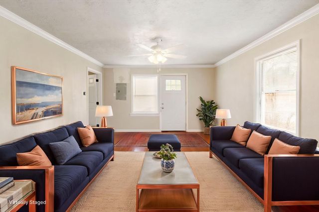 806 Walnut Street, Bryan, TX 77803