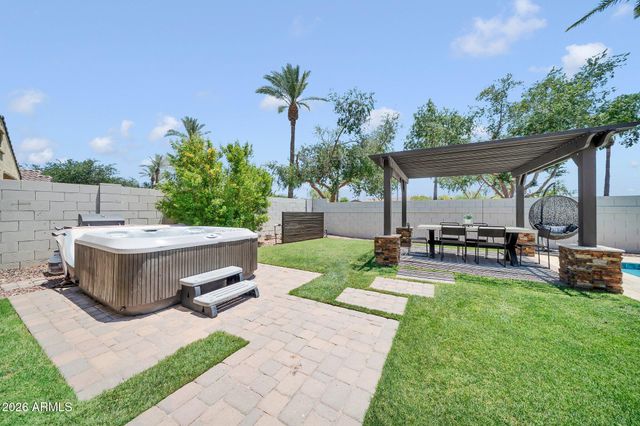 13023 N 93RD Drive, Peoria, AZ 85381