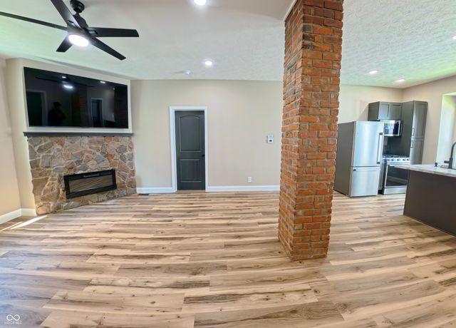 616 Main Street, Shelbyville, IN 46176
