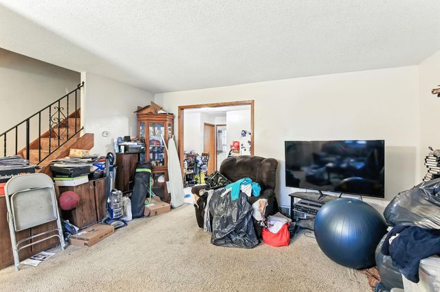 514 Shadyside Circle, Hopkins, MN 55343