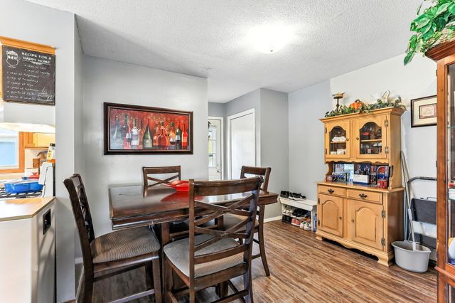 514 Shadyside Circle, Hopkins, MN 55343