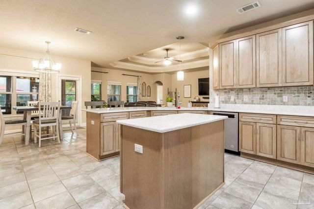 5521 Huntingdon St, Milton, FL 32570
