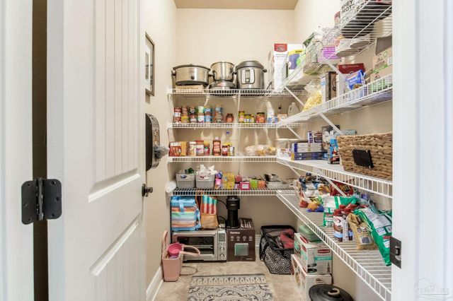 5521 Huntingdon St, Milton, FL 32570
