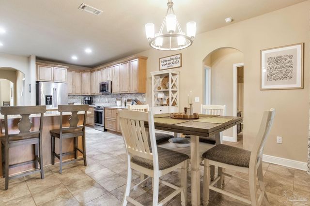 5521 Huntingdon St, Milton, FL 32570