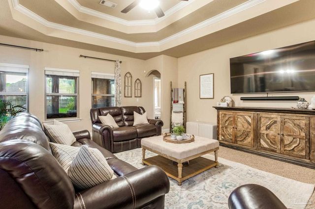 5521 Huntingdon St, Milton, FL 32570