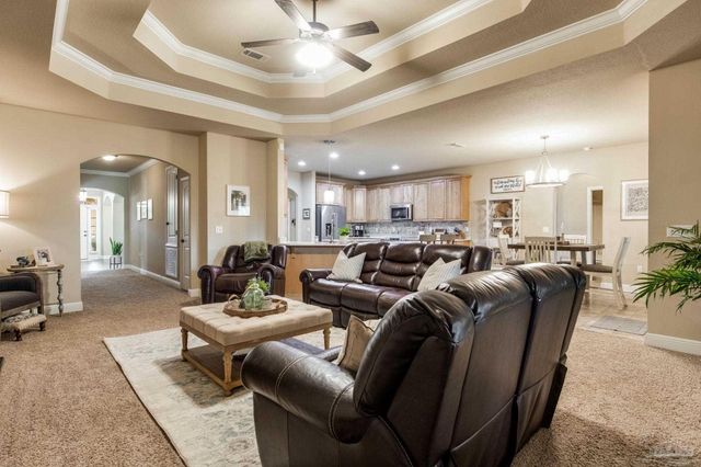 5521 Huntingdon St, Milton, FL 32570