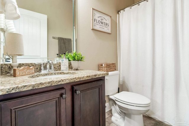 5521 Huntingdon St, Milton, FL 32570
