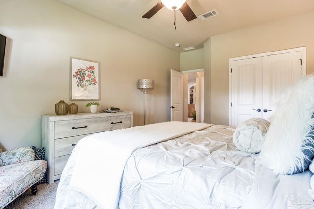 5521 Huntingdon St, Milton, FL 32570