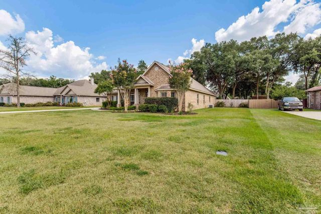 5521 Huntingdon St, Milton, FL 32570